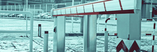 Barreras de acceso vehicular en autopistas urbanas