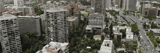 Los distintos puntos de acceso de un condominio en Las Condes