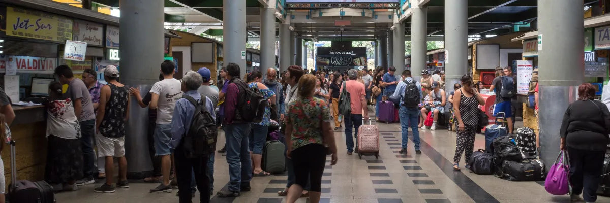 Barrera de acceso en espacios públicos elevados: aeropuertos, terminales y estacionamientos
