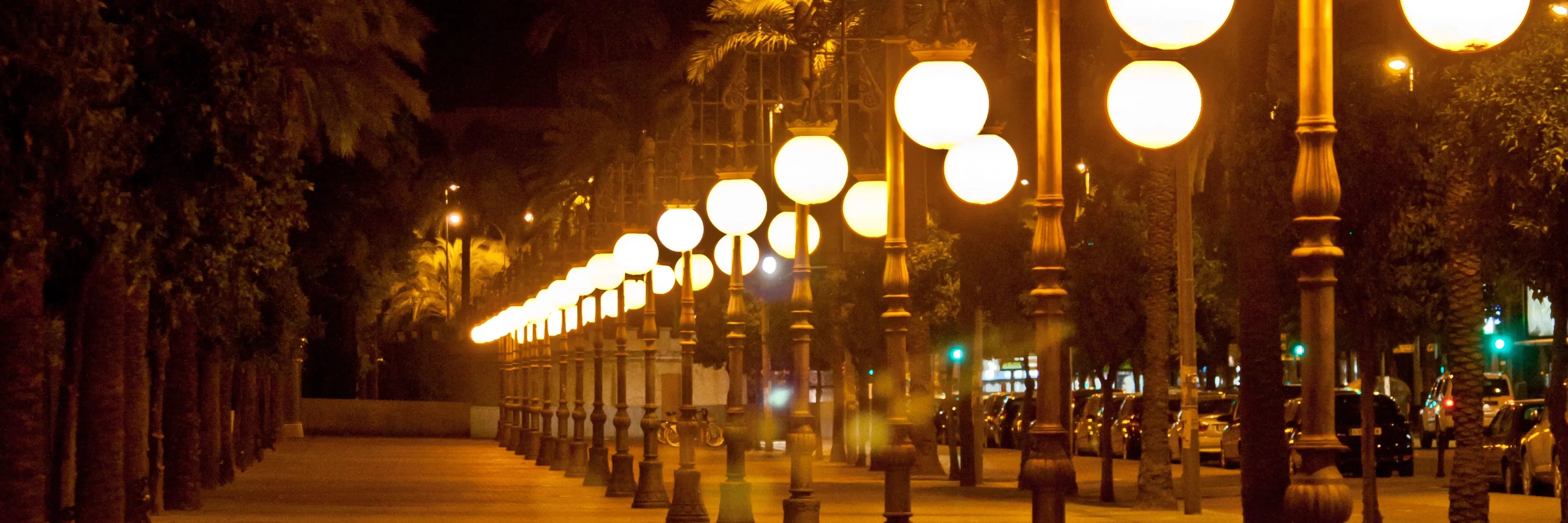 Iluminación deficiente en accesos | El riesgo invisible en condominios de Maipú