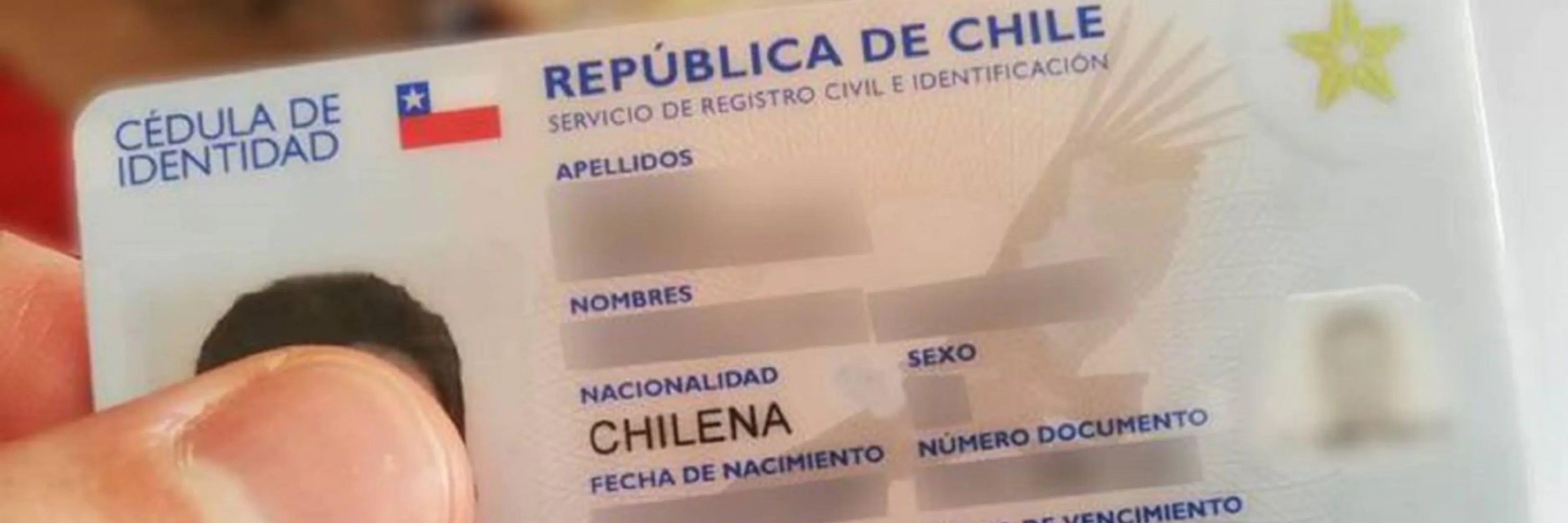 ¿Es legal guardar copia del carnet en visitas?