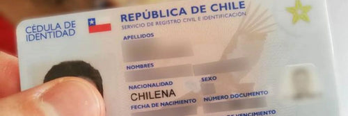 ¿Es legal guardar copia del carnet en visitas?